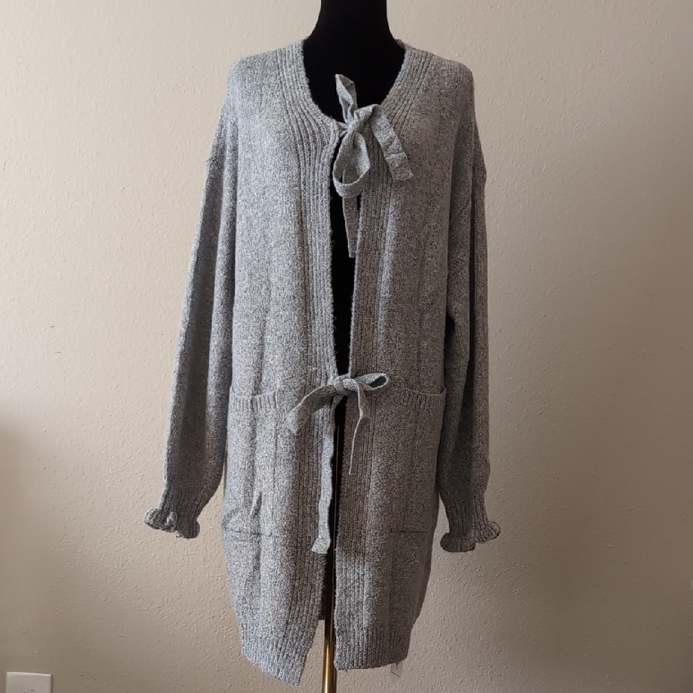 NWT | Gray Women's Sweater with Bow Detail